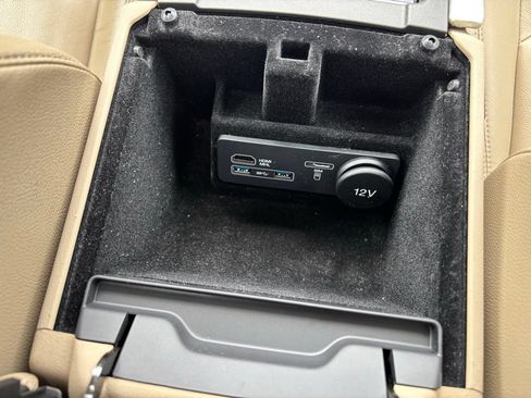 Used 2017 Land Rover Range Rover Evoque SE AWD/4WD image 13