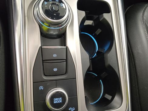 Used 2021 Ford Explorer Limited w/ Equipment Group 301A AWD/4WD image 26