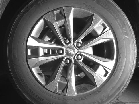 Used 2025 Chevrolet Equinox LT image 12