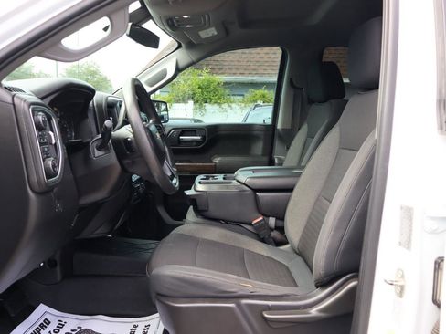 Used 2019 Chevrolet Silverado 1500 LT w/ Remote Start Package AWD/4WD image 13