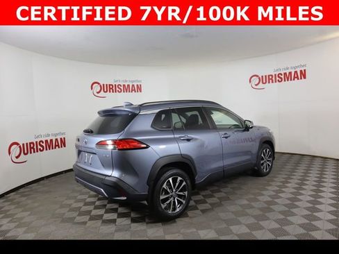 Used 2022 Toyota Corolla Cross XLE image 6