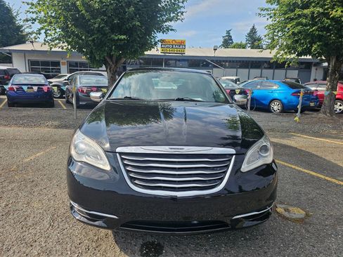 Used 2014 Chrysler 200 Limited w/ Sun/Sound Group image 9