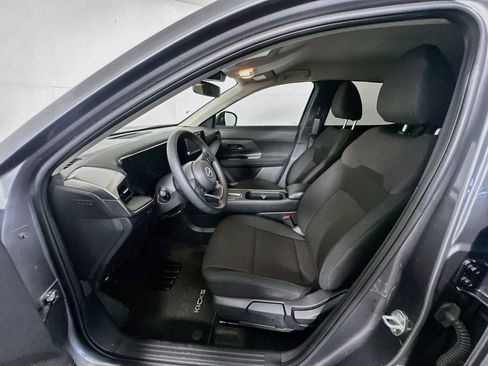 Used 2025 Nissan Kicks S FWD image 13
