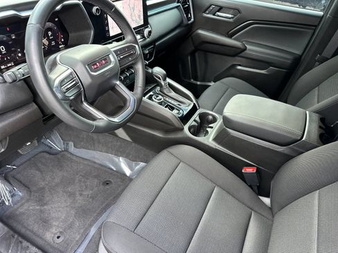 Used 2025 GMC Canyon Elevation AWD/4WD image 11
