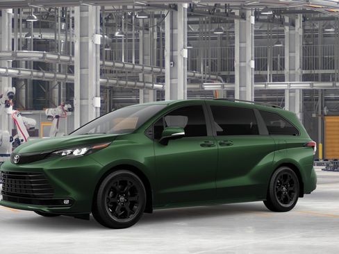 New 2026 Toyota Sienna XLE Woodland Edition AWD/4WD image 2