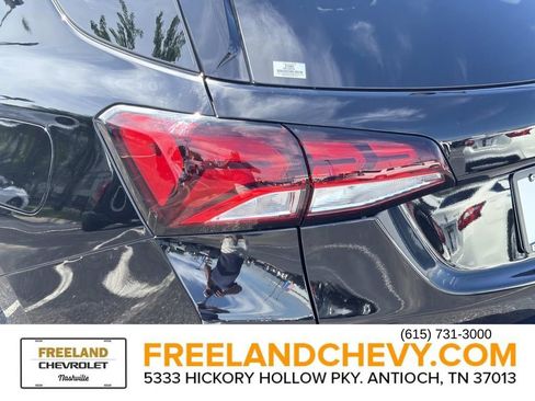 Used 2024 Chevrolet Equinox LT FWD image 12