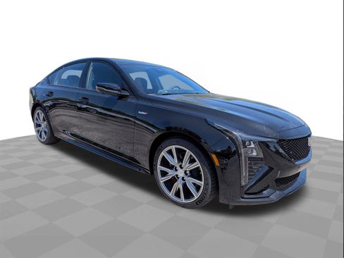 New 2026 Cadillac CT5 V image 2