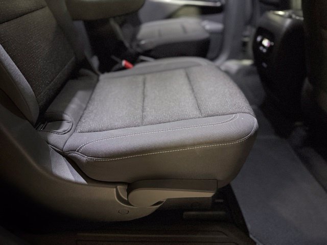 Used 2024 Chevrolet Traverse LT FWD image 17