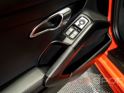 Used 2018 Porsche 718 Cayman S image 14