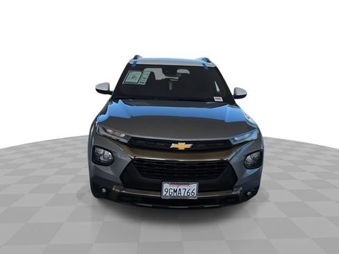 Used 2023 Chevrolet TrailBlazer ACTIV w/ Convenience Package FWD image 3