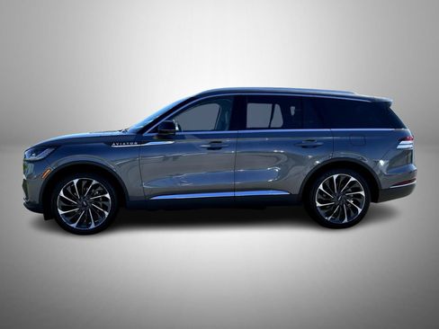Used 2025 Lincoln Aviator Reserve w/ Equipment Group 201A AWD/4WD image 8