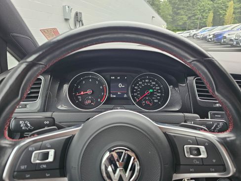 Used 2017 Volkswagen GTI S FWD image 25