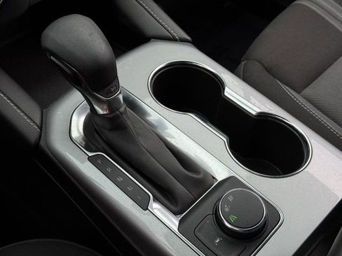 Used 2025 Chevrolet Blazer LT FWD image 21