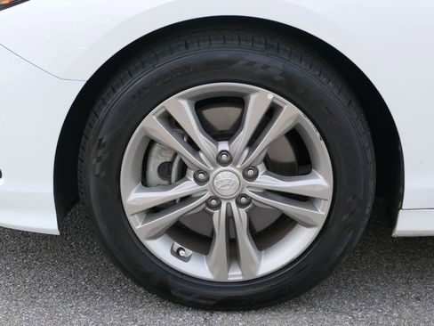 Used 2019 Hyundai Sonata SEL w/ Tech Package 02 image 10