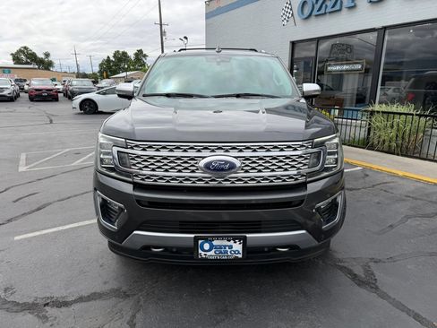 Used 2018 Ford Expedition Platinum AWD/4WD image 2