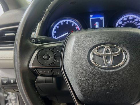 Used 2021 Toyota Camry SE FWD image 18