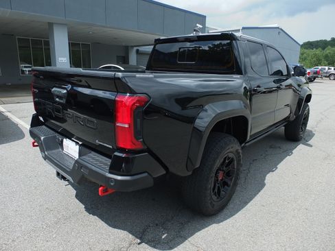 Used 2025 Toyota Tacoma TRD Pro AWD/4WD image 3