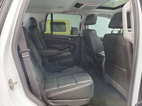 Used 2018 Chevrolet Tahoe Premier AWD/4WD image 16
