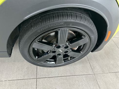 Certified 2024 MINI Cooper S FWD image 11