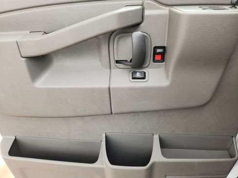 New 2026 Chevrolet Express 3500 LS RWD image 25