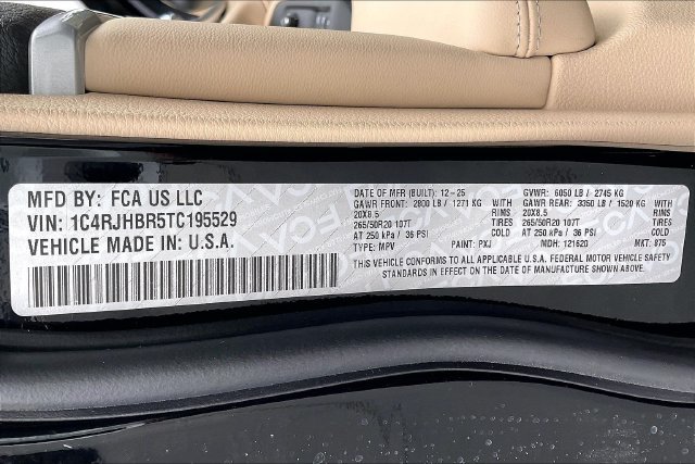 New 2026 Jeep Grand Cherokee Limited AWD/4WD image 13
