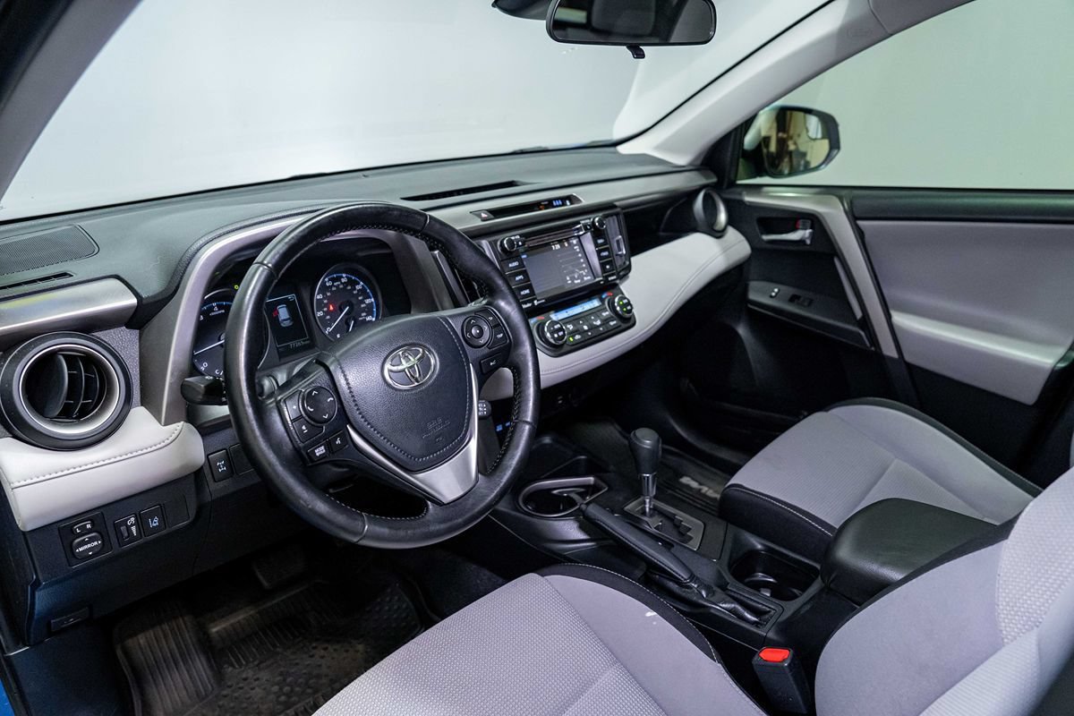 Used 2017 Toyota RAV4 XLE w/ Plus Special Value Package AWD/4WD image 14