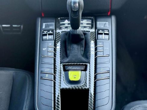 Used 2015 Porsche Macan S image 20