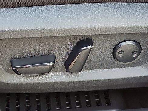 Certified 2023 Nissan Rogue SV image 25