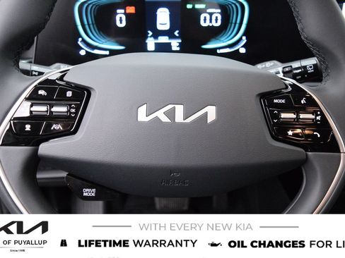 New 2026 Kia Niro EX FWD image 26