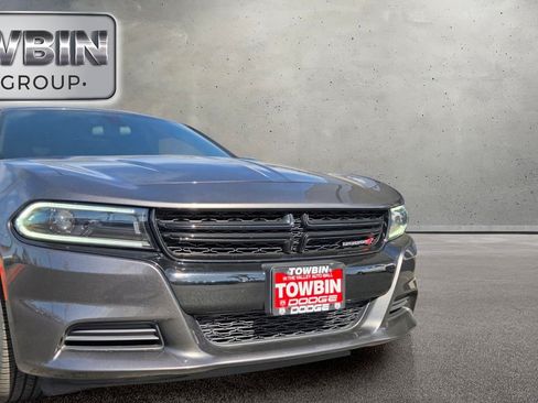 Used 2022 Dodge Charger SXT w/ Blacktop Package RWD image 8