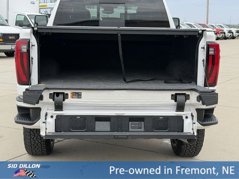 Used 2025 GMC Sierra 3500 Denali Ultimate AWD/4WD image 6