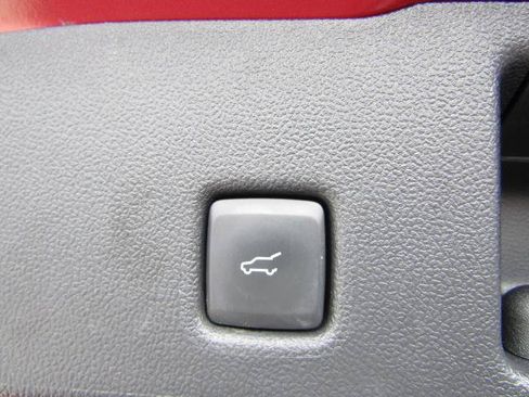 Used 2025 Ford Escape ST-Line Select AWD/4WD image 14