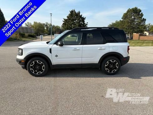 Used 2022 Ford Bronco Sport Outer Banks w/ Tech Package AWD/4WD image 3