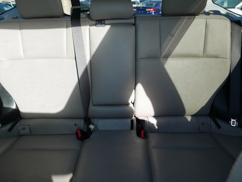 Used 2017 Subaru Forester 2.5i Limited image 13