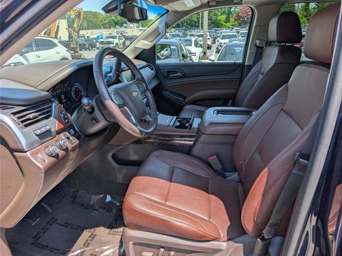 Used 2018 Chevrolet Suburban Premier AWD/4WD image 22