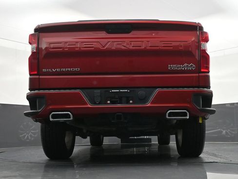 Used 2020 Chevrolet Silverado 1500 High Country w/ Technology Package AWD/4WD image 26