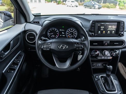 Used 2021 Hyundai Kona SE FWD image 22