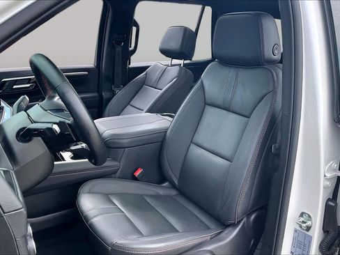 Used 2025 Chevrolet Tahoe RST w/ Comfort Package RWD image 7
