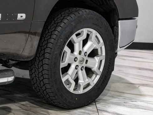 Used 2016 Nissan Titan SL AWD/4WD image 50