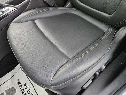 Used 2024 Buick Encore GX Sport Touring w/ Comfort Package image 8