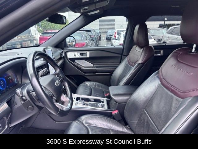 Used 2020 Ford Explorer Platinum w/ Premium Technology Package AWD/4WD image 17