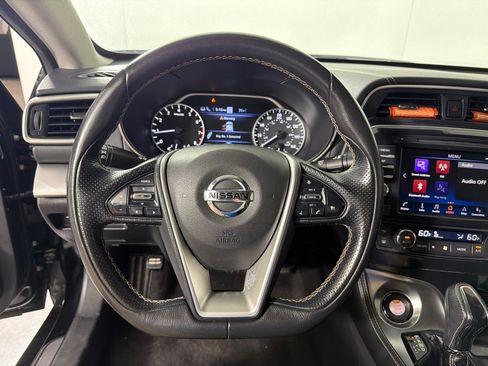 Used 2021 Nissan Maxima 3.5 SV w/ Floor Mat Group FWD image 12