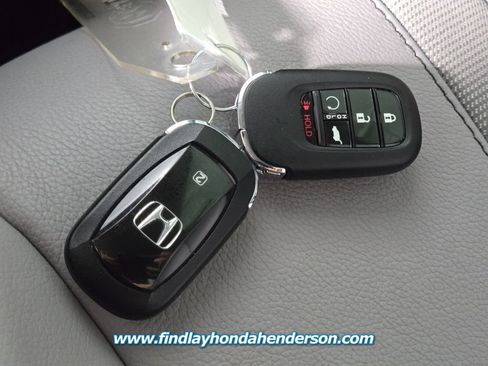 Certified 2025 Honda Pilot EX-L image 30