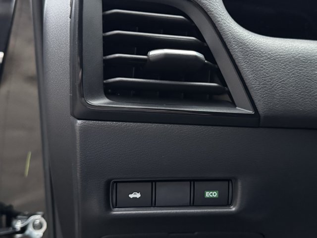 New 2027 Nissan Sentra S w/ Floor Mat Package FWD image 4