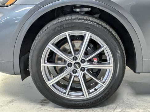 Used 2023 Audi SQ5 Premium Plus w/ Premium Plus Package image 25