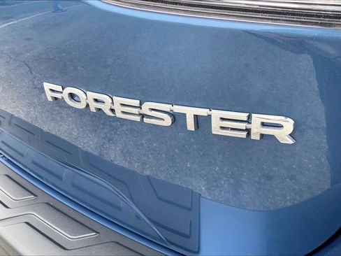 Certified 2022 Subaru Forester image 9
