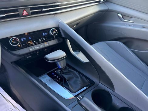 Used 2023 Hyundai Elantra SEL w/ Cargo Package image 25