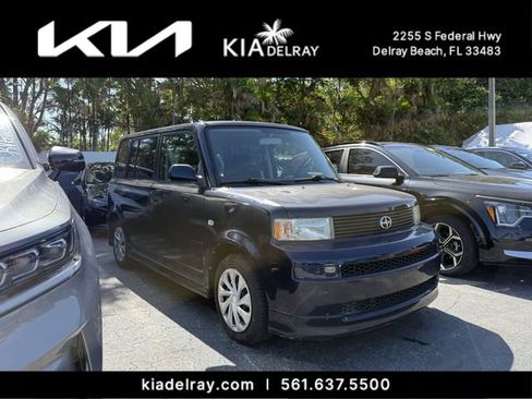 Used 2006 Scion xB FWD image 6