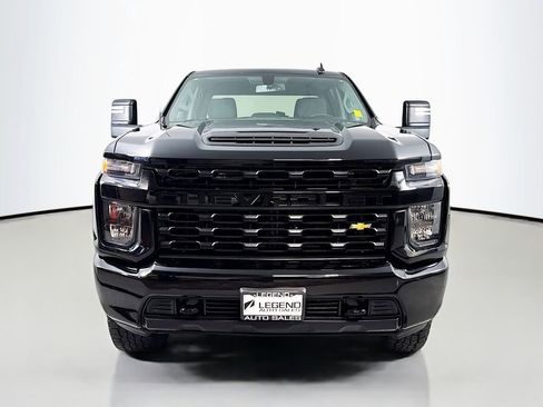 Used 2021 Chevrolet Silverado 2500 Custom w/ Custom Value Package AWD/4WD image 2