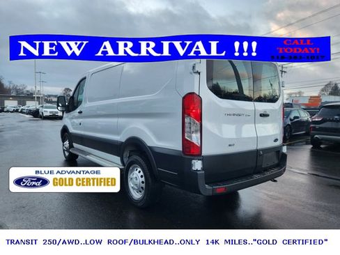 Used 2023 Ford Transit 250 Low Roof AWD w/ Exterior Upgrade Package image 6